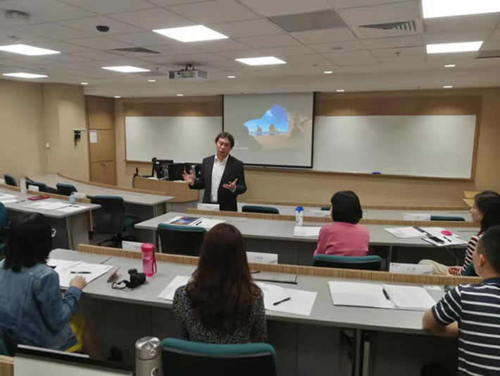 Mr. Foo in his lecture